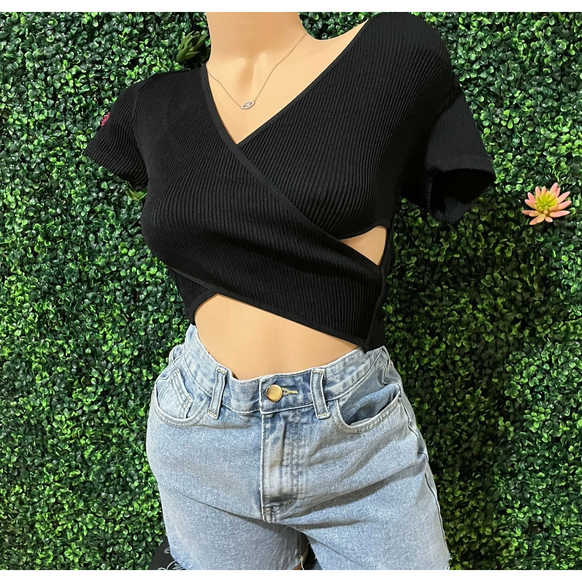 Giselle CrissCross Top
